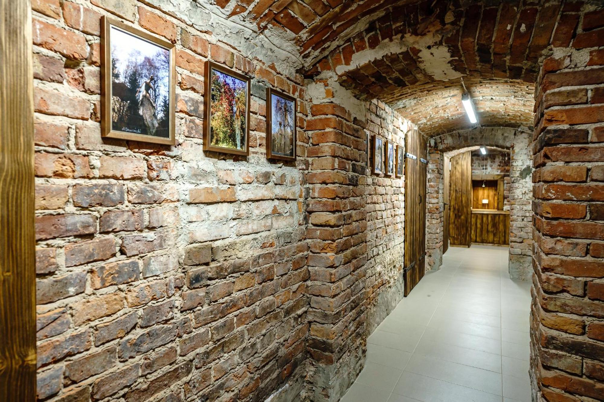 Old Town Ac Apartments Main Raiway Station Cracóvia Exterior foto